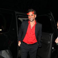 John Stamos disfrazado de demonio en una fiesta de Halloween en Los Ángeles 