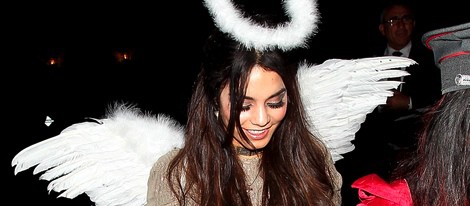 Vanessa Hudgens disfrazada de angelito en una fiesta de Halloween en Los Ángeles