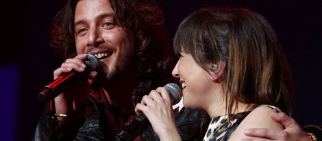 Mai Meneses y Manuel Carrasco durante el concierto 'Por Ellas' de Cadena 100