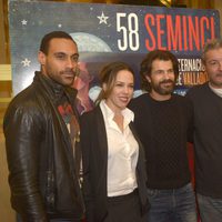 Rodolfo Sancho y el equipo de 'Las nornas' en la presentación de la película en la Seminci 2013