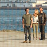 Mark Wahlberg, Nicola Peltz y Jack Reynor en el rodaje de 'Transformers 4: La era de la extinción' en Hong Kong