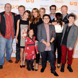 El reparto de 'Modern Family' en el acto benéfico organizado por los responsables de la serie