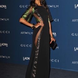 Zoe Saldaña en la gala LACMA Art + Film