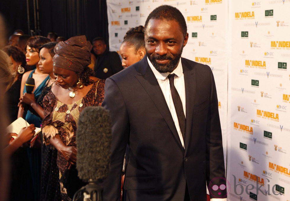 Idris Elba en el estreno de 'Mandela, un largo camino hacia la libertad' en Johannesburgo