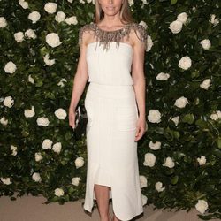 Jessica Biel en una fiesta homenaje a Tilda Swinton en el MoMA