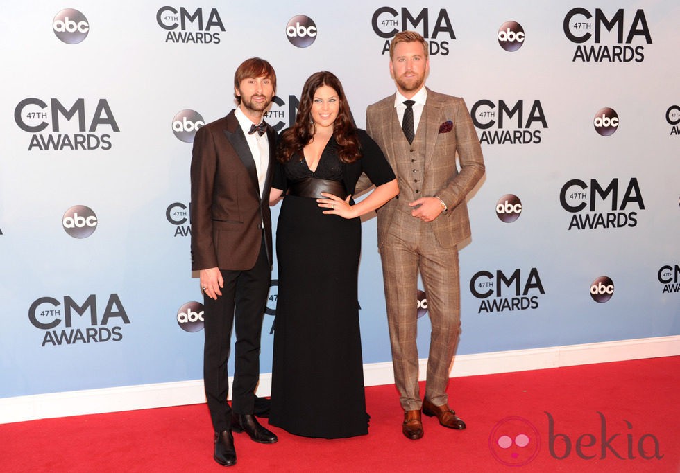 Lady Antebellum en los Premios CMA 2013