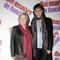 Tina Sainz y Marina San José en la presentación de la obra de teatro '¡Qué desastre de función!'