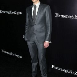 Jim Parsons en la apertura de una tienda de Ermenegildo Zegna en Beverly Hills