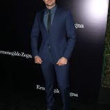 Gerard Butler en la apertura de una tienda de Ermenegildo Zegna en Beverly Hills