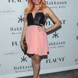 Bonnie McKee en la fiesta organizada por la revista Flaunt