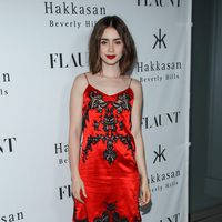 Lily Collins en la fiesta organizada por la revista Flaunt