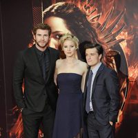 Liam Hemsworth, Jennifer Lawrence y Josh Hutcherson en el estreno de 'Los Juegos del Hambre: En llamas' en Madrid