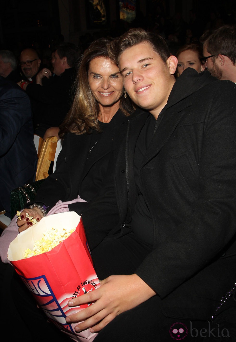 Maria Shriver y Christopher Schwarzenegger en el encendido de luces de Navidad de Los Angeles