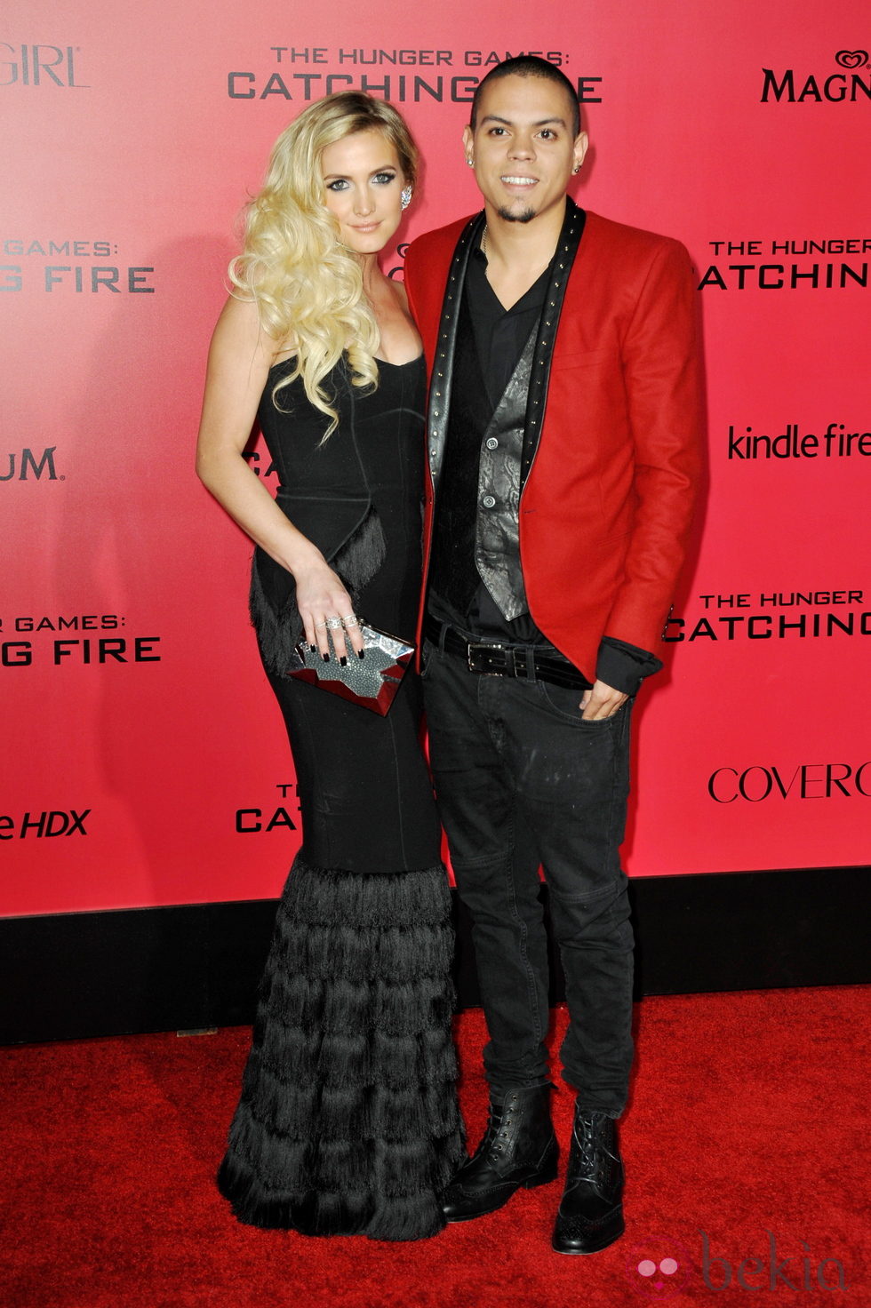 Ashlee Simpson y Evan Ross en el estreno de 'Los Juegos del Hambre: En llamas' en Los Angeles