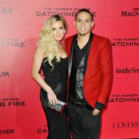 Ashlee Simpson y Evan Ross en el estreno de 'Los Juegos del Hambre: En llamas' en Los Angeles