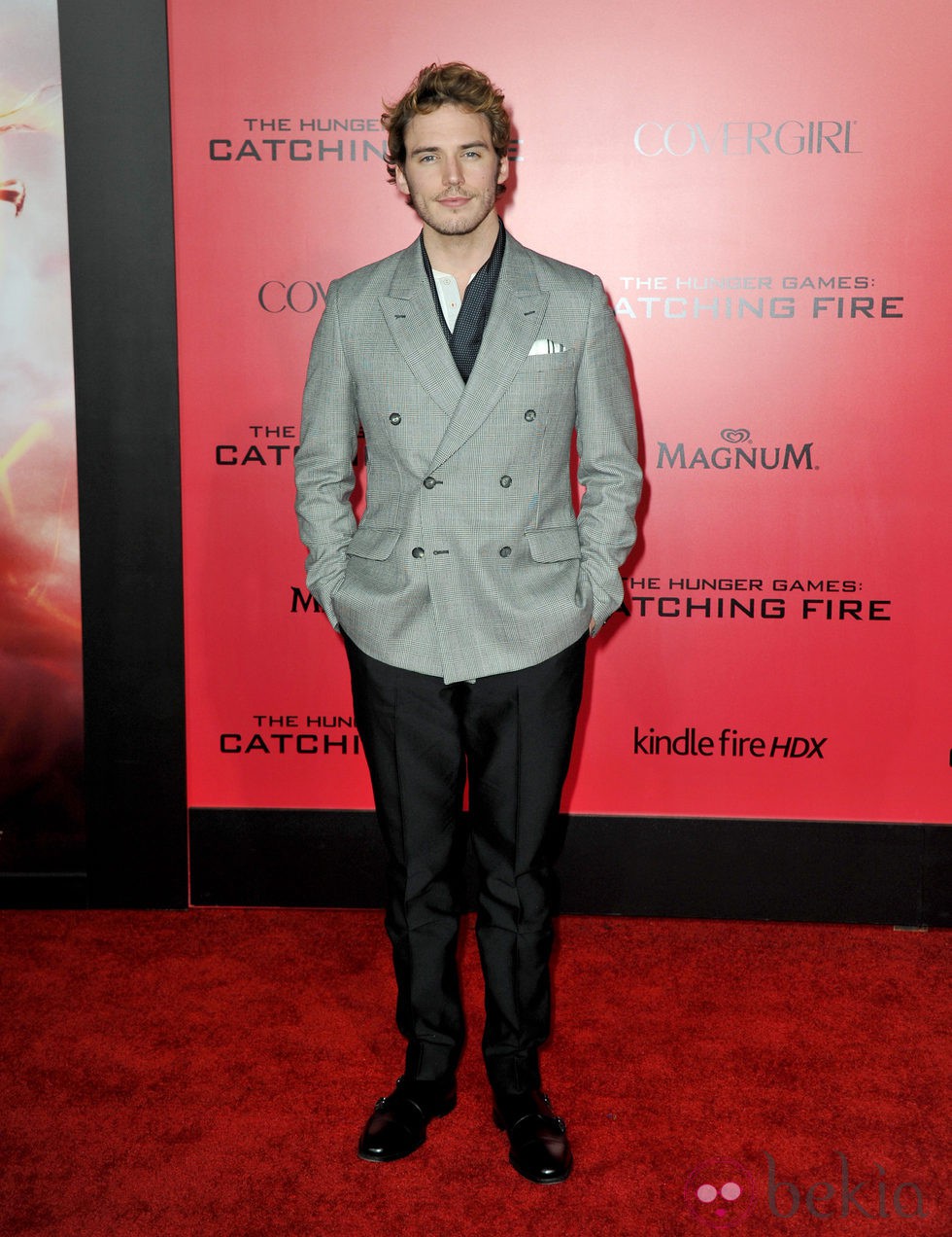 Sam Claflin en el estreno de 'Los Juegos del Hambre: En llamas' en Los Angeles