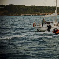 El barco de Reyes (Fernando Cayo) en el último capítulo de 'Punta EscarlataE