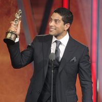 Adam Rodriguez recibe el ALMA al mejor actor de Televisión