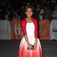 Yara Shahidi a su llegada al estreno de 'Butter' en Toronto