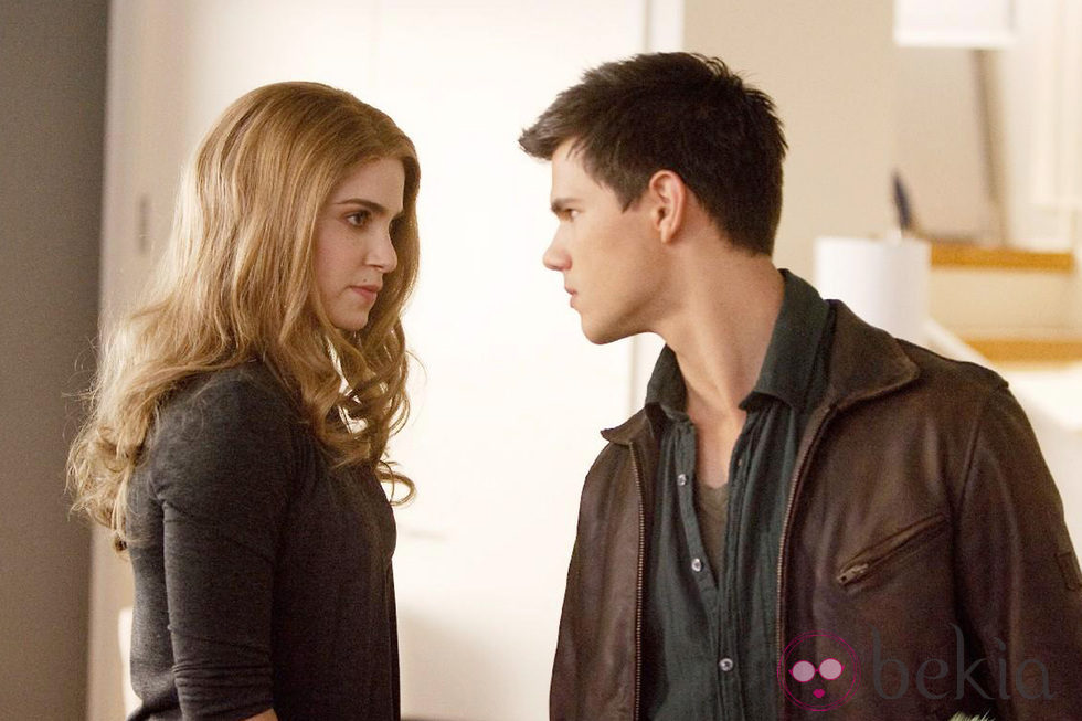 Nikki Reed y Taylor Lautner, enfrentados en 'Amanecer'