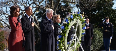 Barack Obama, Michelle Obama, Bill Clinton y Hillary Clinton en la ofrenda a J.F. Kennedy