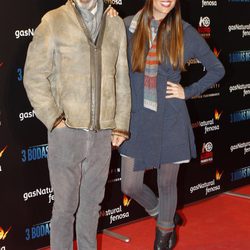 Imanol Arias e Irene Meritxell en el estreno de '3 bodas de más' en la Madrid Premiere Week 2013