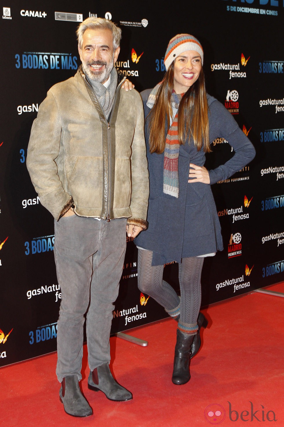 Imanol Arias e Irene Meritxell en el estreno de '3 bodas de más' en la Madrid Premiere Week 2013