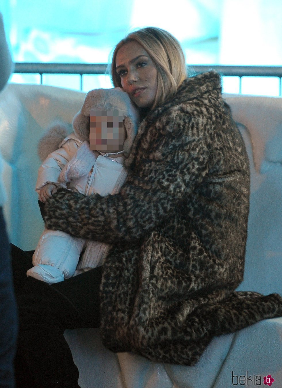 Petra Ecclestone y su hija Lavinia en 'Winter Wonderland'