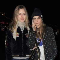 Georgia May Jagger y Cara Delevingne en 'Winter Wonderland' 