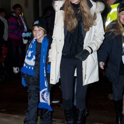 Elle Macpherson y su hijo en 'Winter Wonderland'