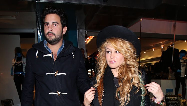 Paulina Rubio y Gerardo Bazúa en Los Angeles