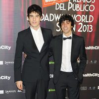 Javi Calvo y Javier Ambrossi en los Premios Público Broadway Spain 2013