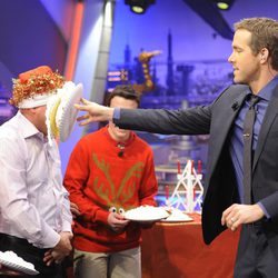 Ryan Reynolds dando un tartazo en 'El hormiguero'