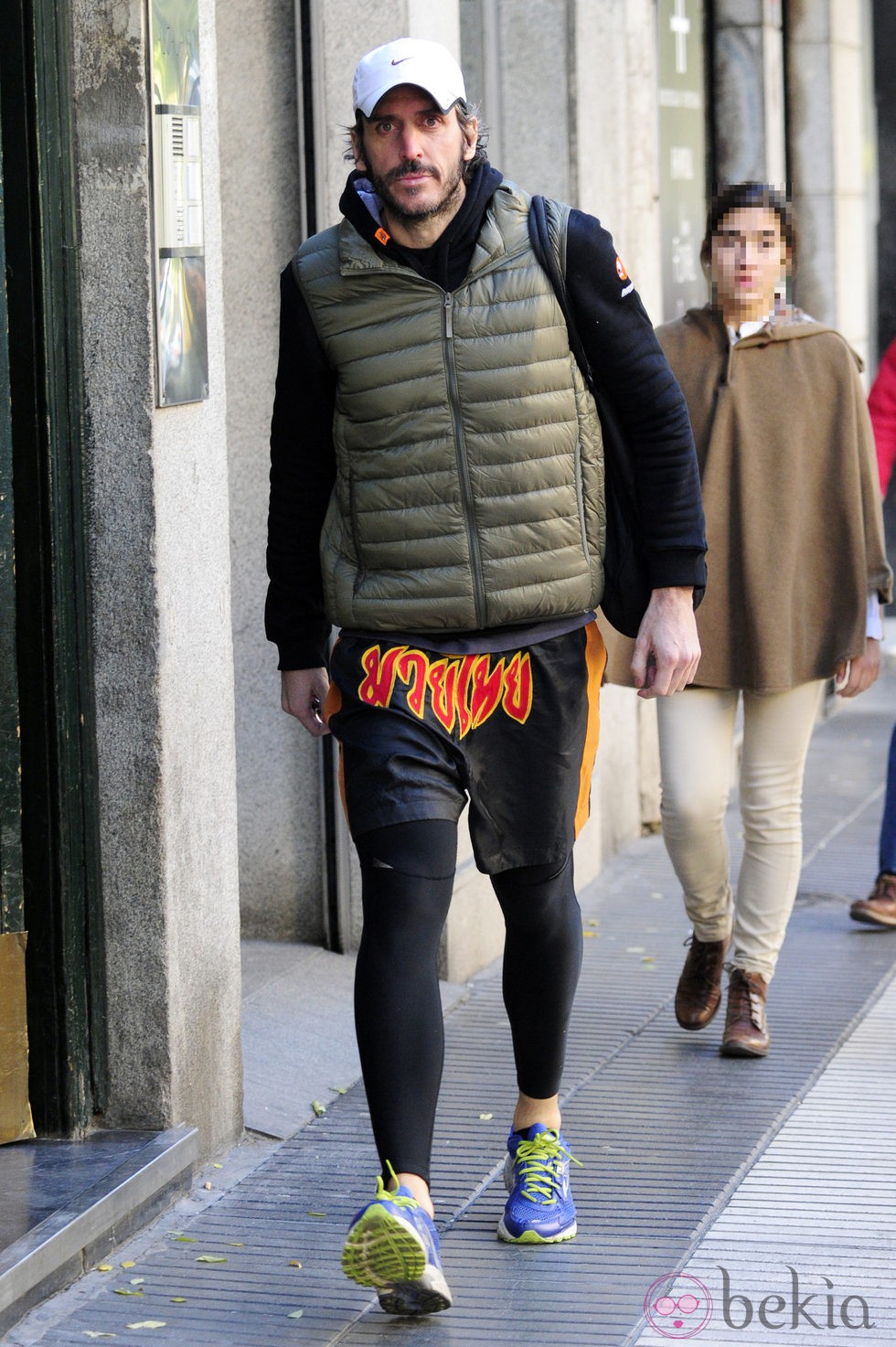 Alfonso de Borbón haciendo deporte por las calles de Madrid