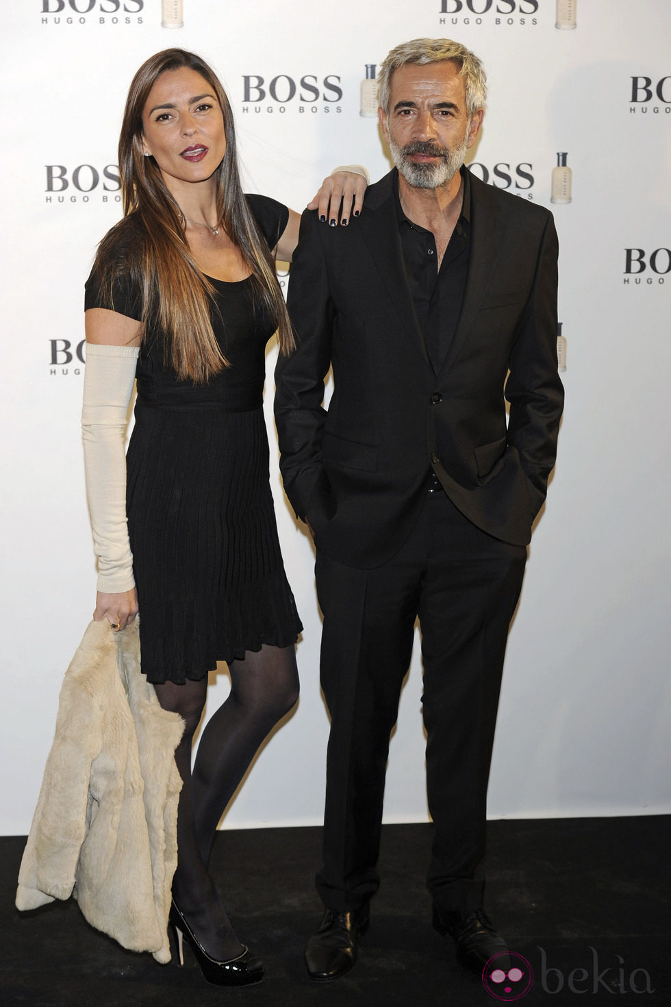 Imanol Arias e Irene Meritxell en el 15 aniversario de la fragancia 'Boss Bottle' en Madrid