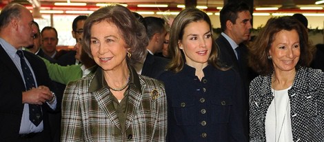 La Reina Sofía y la Princesa Letizia en el Rastrillo Nuevo Futuro 2013