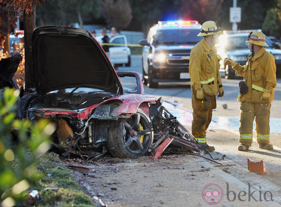 Así quedó el coche en el que murió Paul Walker