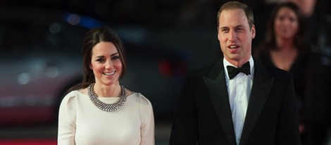 Los Duques de Cambridge en la premiere de 'Mandela, del mito al hombre' en Londres