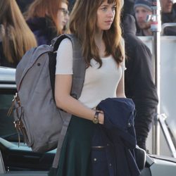 Dakota Johnson, colegiala en el rodaje de 'Cincuenta sombras de Grey'