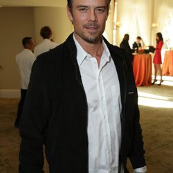 Josh Duhamel en la fiesta 'Celebration of Babies' en honor a Jennifer Lopez