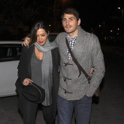 Iker Casillas y Sara Carbonero paseando por Madrid antes de ser padres