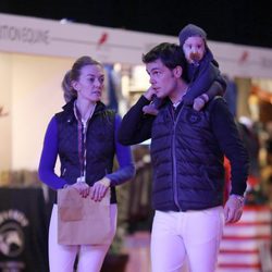 Marta Ortega y Sergio Álvarez con el pequeño Amancio en el Master Gucci 2013