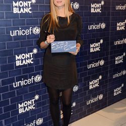 Vanesa Lorenzo presume de embarazo en un acto de Montblanc y Unicef