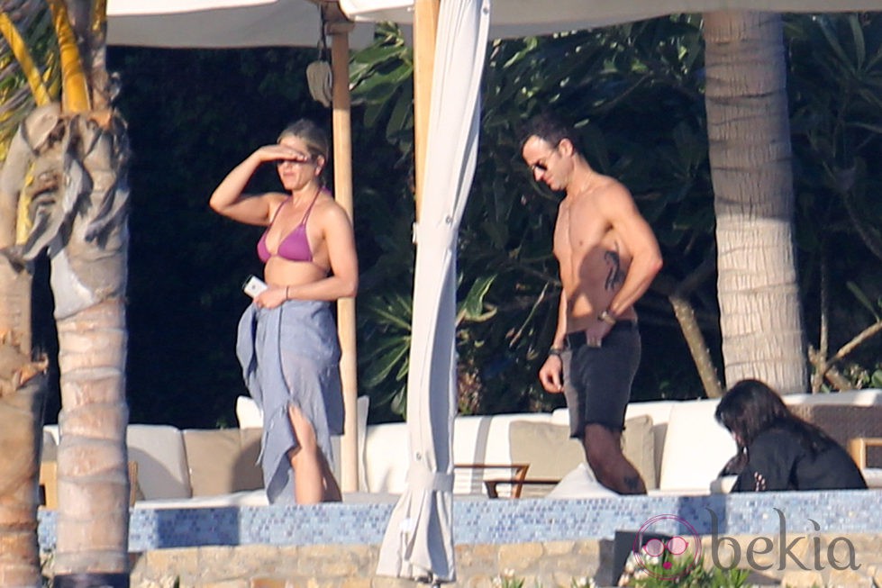 Jennifer Aniston, Justin Theroux y Courteney Cox en Los Cabos, México