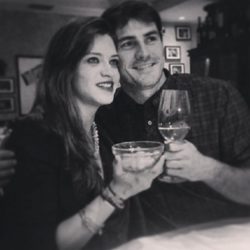 Iker Casillas y Sara Carbonero brindando por 2014