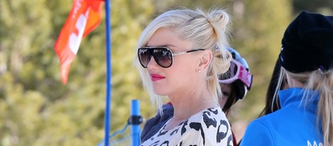 Gwen Stefani a punto de dar a luz durante un día en la nieve en las montañas Mammoth