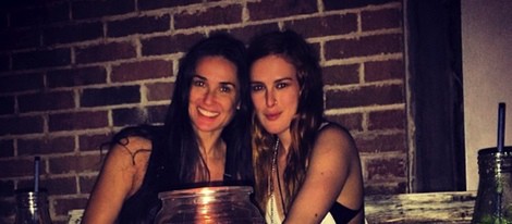 Demi Moore y Rumer Willis reciben 2014 en México