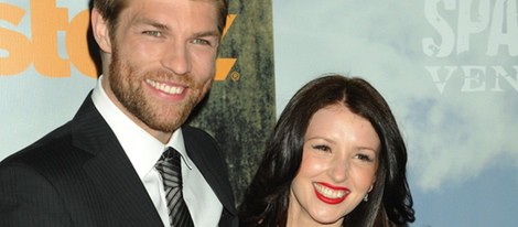 Liam Mcintyre y Erin Hasan en un estreno