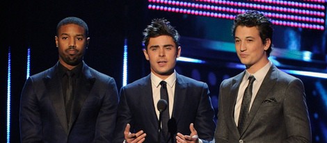 Michael B. Jordan, Zac Efron y Miles Teller en la gala de los People's Choice Awards 2014