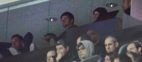 Tito Vilanova y su hijo Adrià viendo el partido de Copa del Rey Barça-Getafe